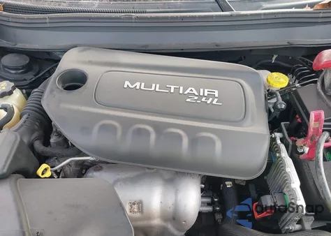 2018 Jeep Cherokee Limited 4X4 из США, поврежденный, VIN 1C4PJMDB8JD592448